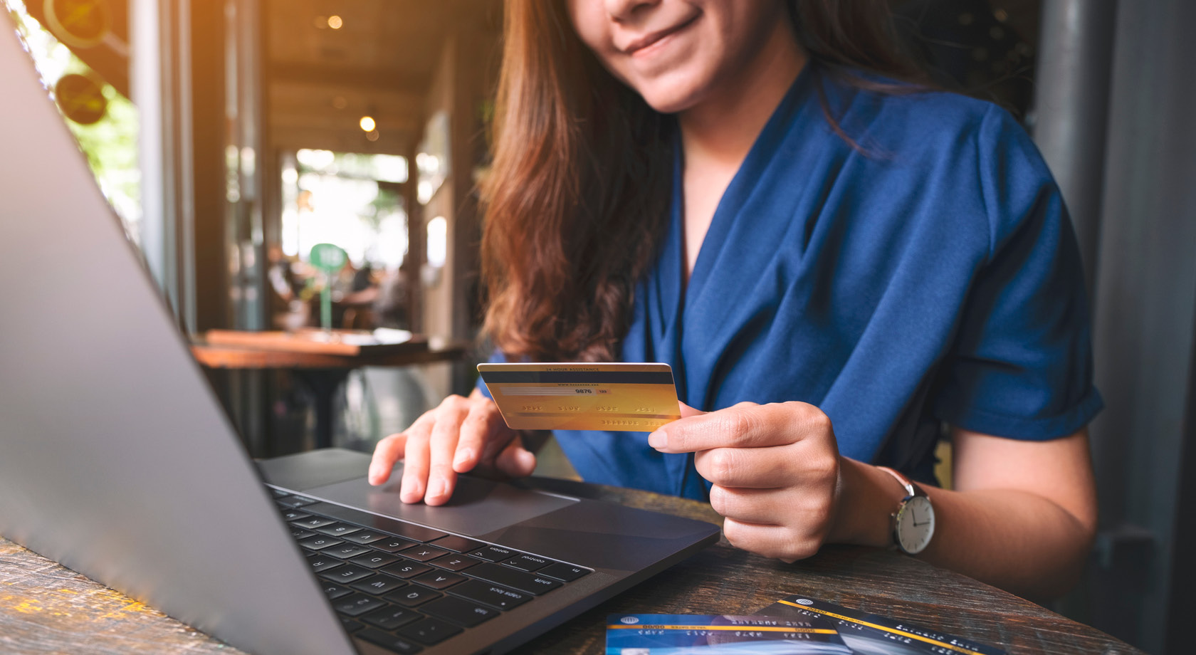 Overwhelmed With Credit Card Debt?
Simplify Your Debt and Save with a Balance Transfer!
Both new and current members can enjoy a low rate of 2.99% APR for 6 months when you transfer your balances to a Valley Oak Credit Card.*
*Simplify & Save — Apply Today!